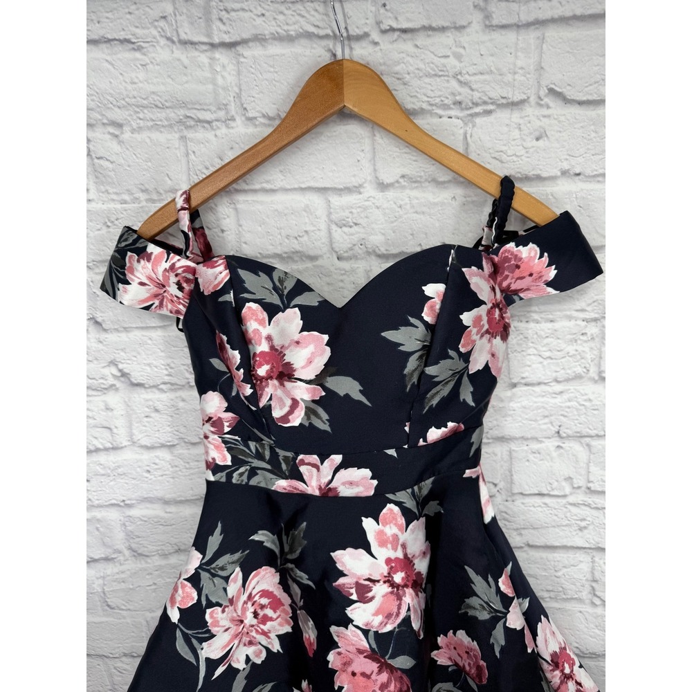 Windsor Off The Shoulder Floral Retro Feminine Dress Navy 80's style Women's 1/2 - Picture 3 of 13